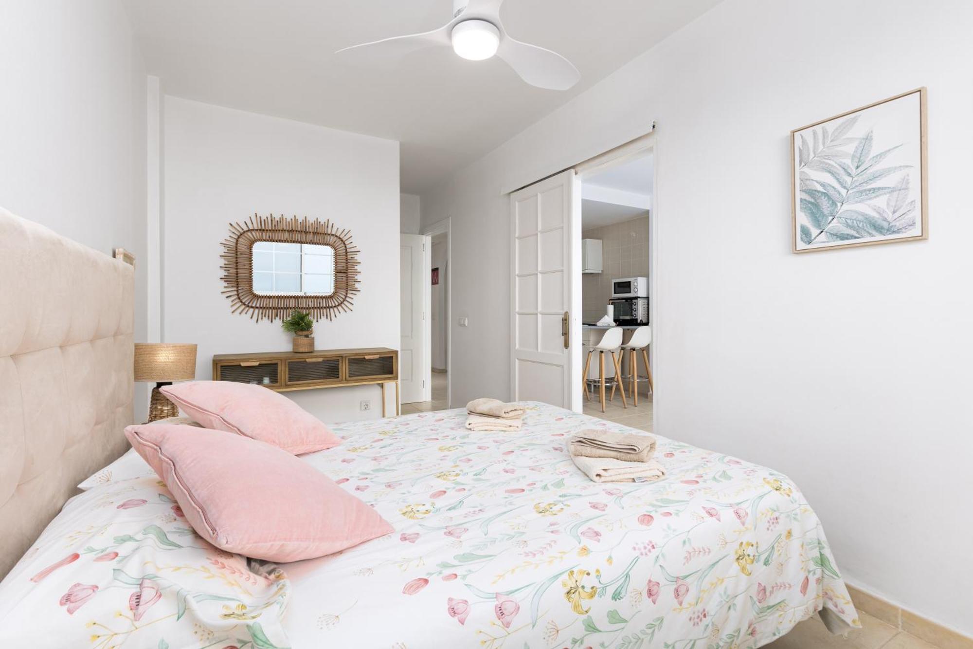 Home2Book Sea View & Terrace Escape, Playa Paraiso กอสตากาลมา ภายนอก รูปภาพ