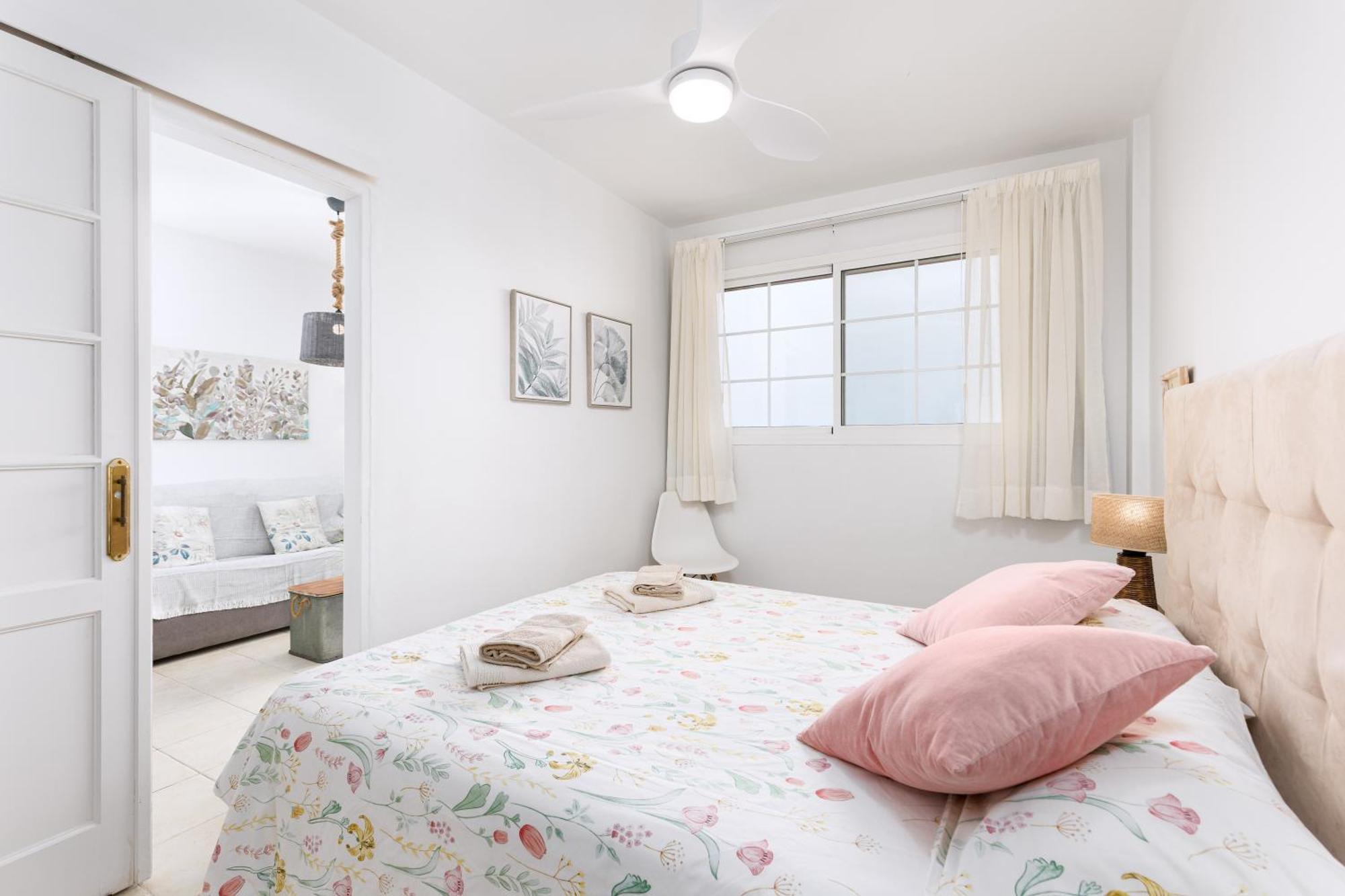 Home2Book Sea View & Terrace Escape, Playa Paraiso กอสตากาลมา ภายนอก รูปภาพ